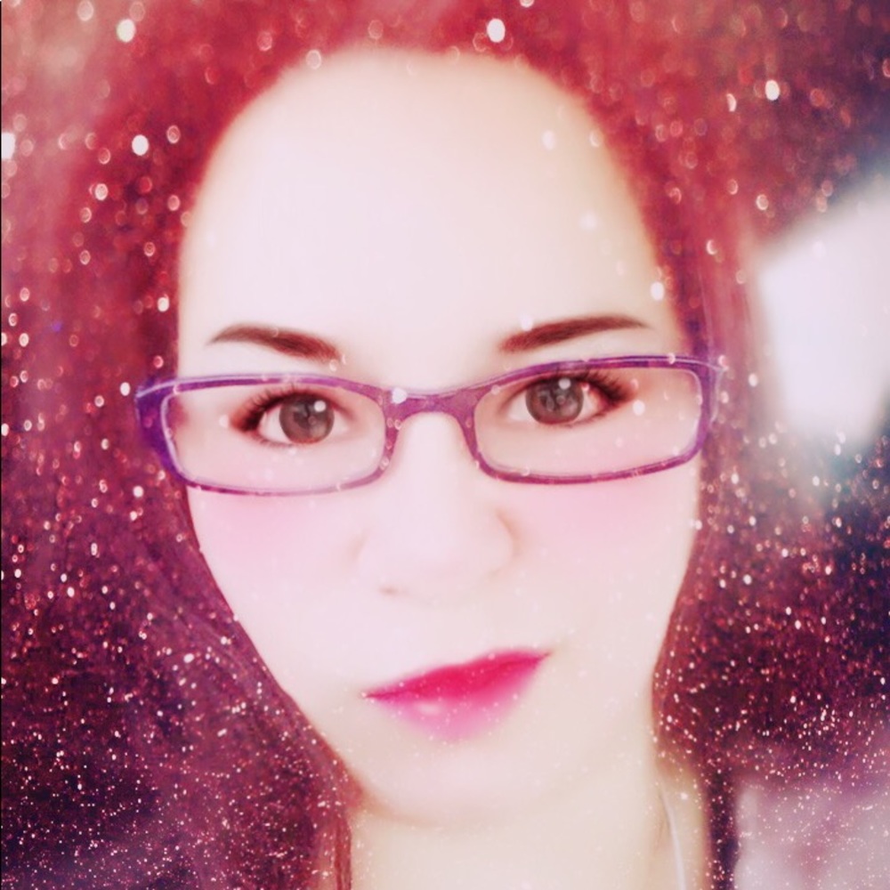 Meet your Posher, Denise